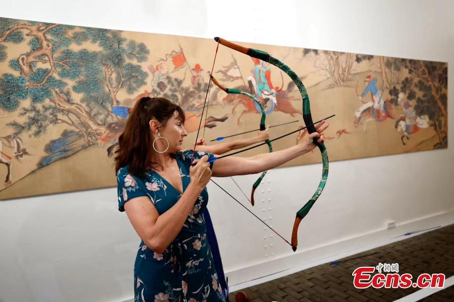 想到成耀东